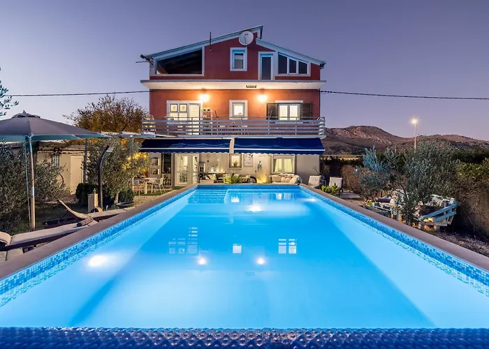 House With A Swimming Pool Opuzen, Neretva Delta - Usce Neretve - 8818 Ferienhaus *