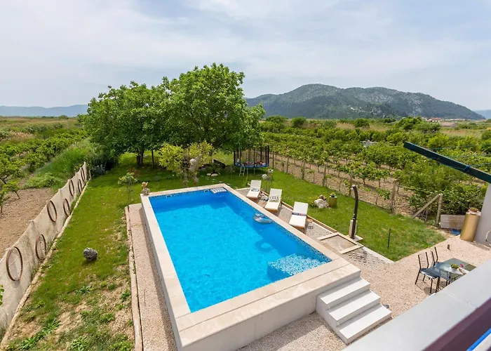 House With A Swimming Pool Opuzen, Neretva Delta - Usce Neretve - 8818 Ferienhaus Opuzen (Dubrovnik-Neretva)