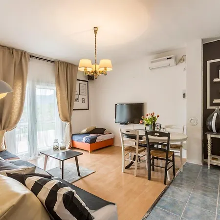 House With A Swimming Pool Opuzen, Neretva Delta - Usce Neretve - 8818 בית נופש *