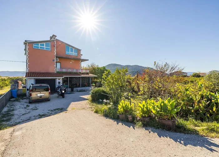 Vakantiehuis House With A Swimming Pool Opuzen, Neretva Delta - Usce Neretve - 8818 *